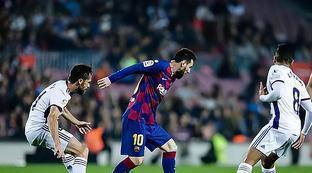 他在进攻端 他在进攻端